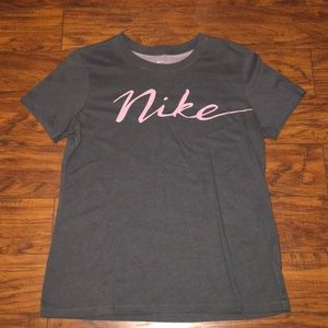 Women’s Nike tee